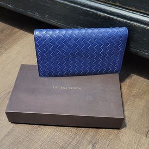 Authentic Bottega Veneta Wallet